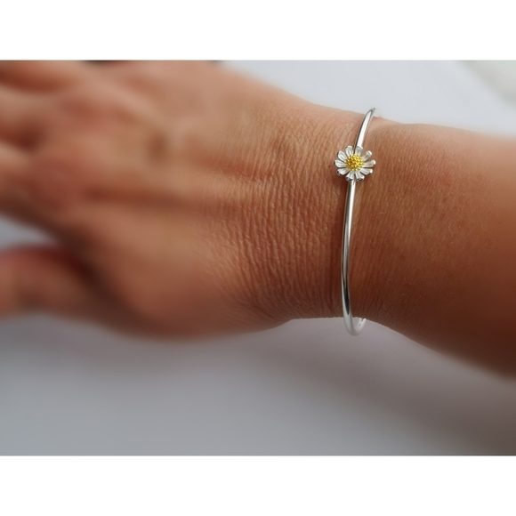 NWT sterling silver 14k gold daisy bangle bracelet - Picture 4 of 8